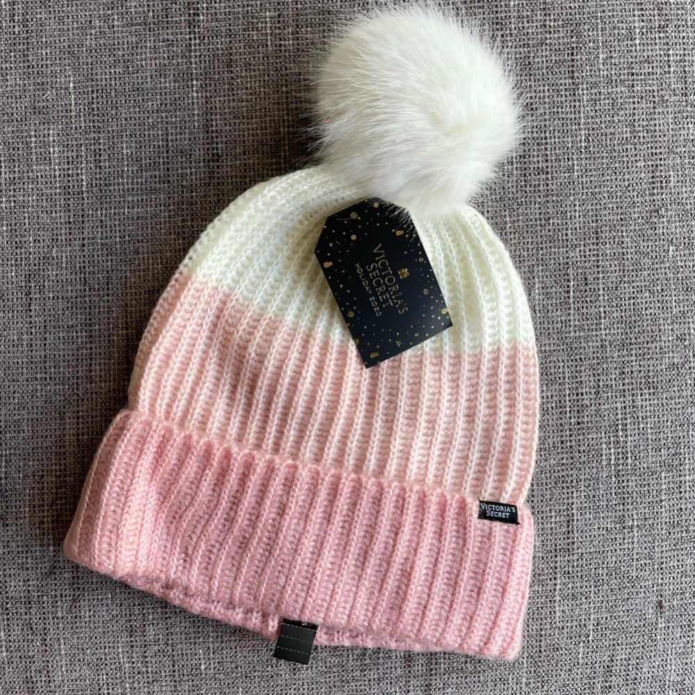 NWT Victoria’s Secret Pink Beanie Holiday 2020